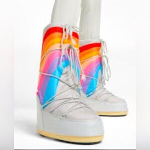 Moon Boot Icon snow boots NWT